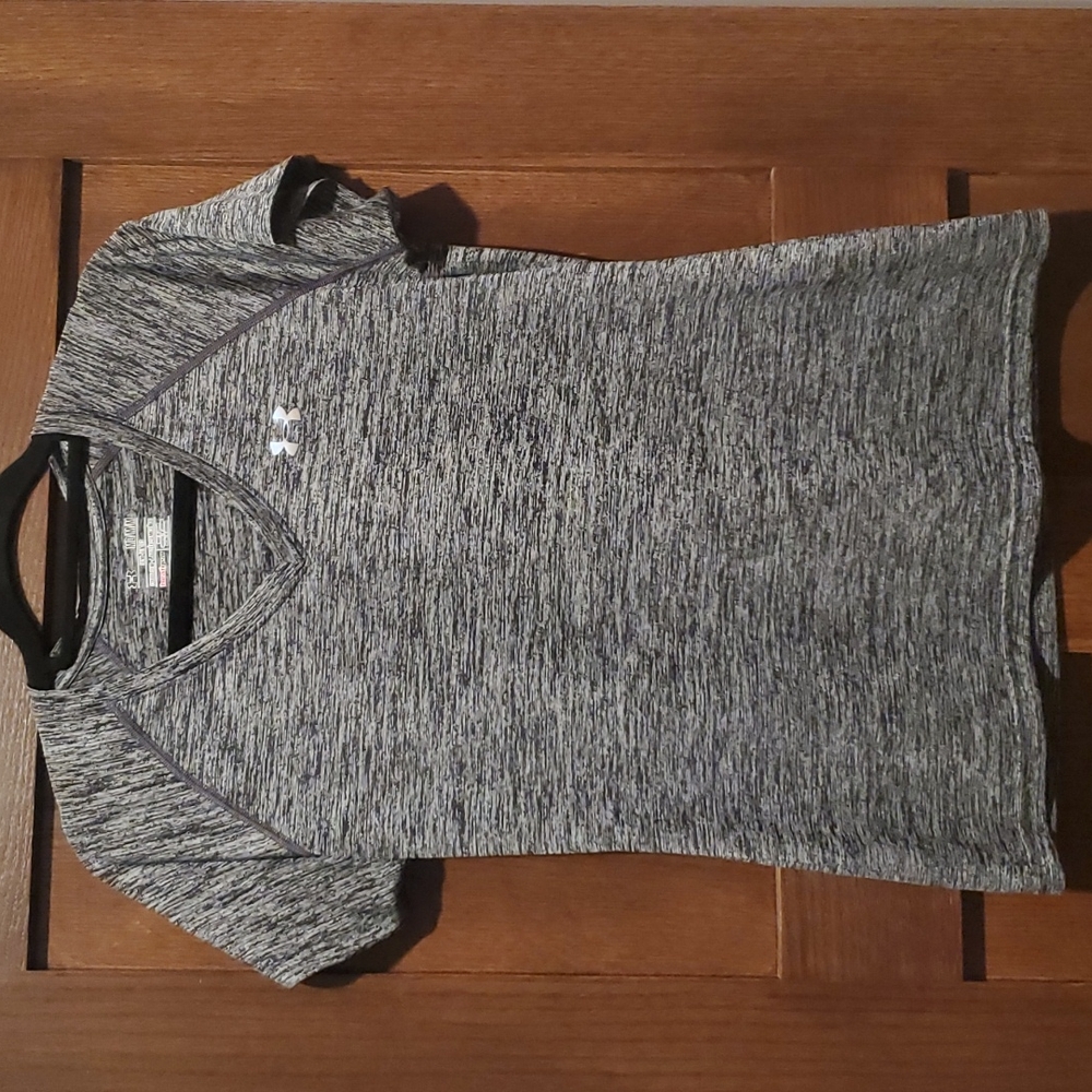 Womens under armour heat gear shirt